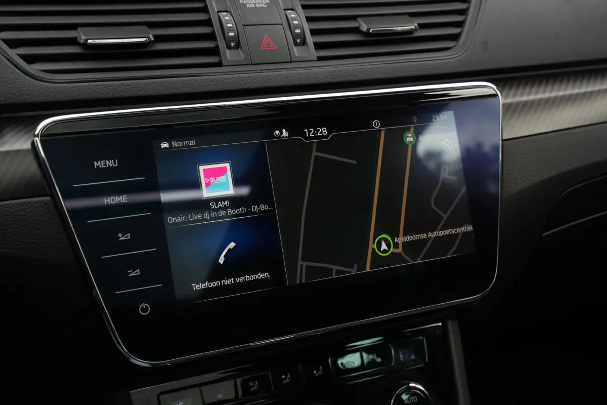 1.4 iV Sportline Panoramadak Canton 360 Camera Keyless Dab+ Side Assist Leder Alcantara Stoelverwarming