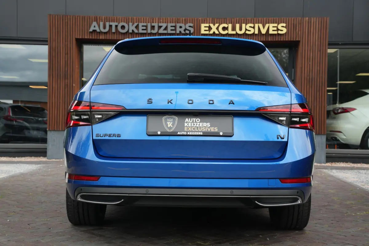 1.4 iV Sportline Panoramadak Canton 360 Camera Keyless Dab+ Side Assist Leder Alcantara Stoelverwarming