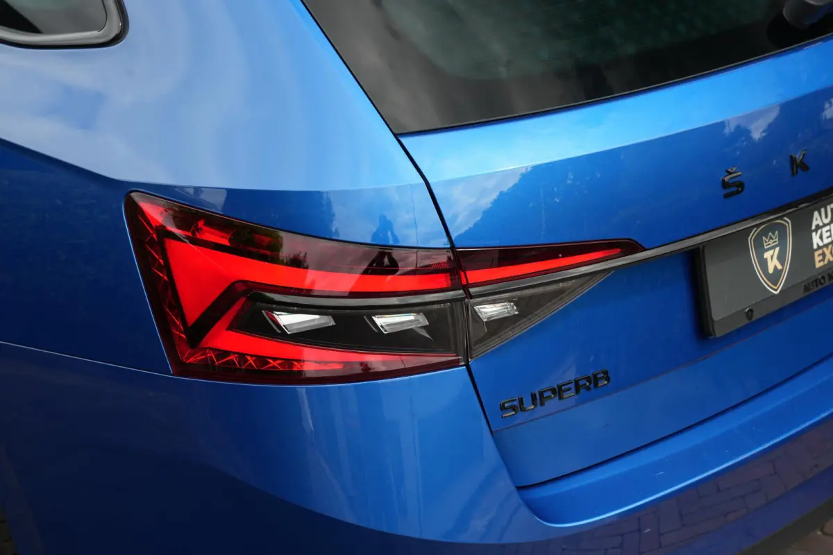 1.4 iV Sportline Panoramadak Canton 360 Camera Keyless Dab+ Side Assist Leder Alcantara Stoelverwarming