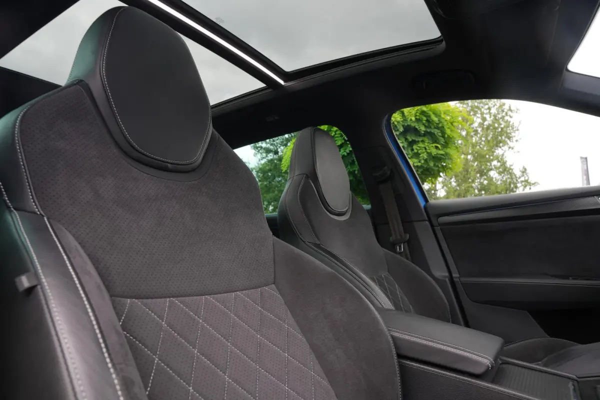 1.4 iV Sportline Panoramadak Canton 360 Camera Keyless Dab+ Side Assist Leder Alcantara Stoelverwarming
