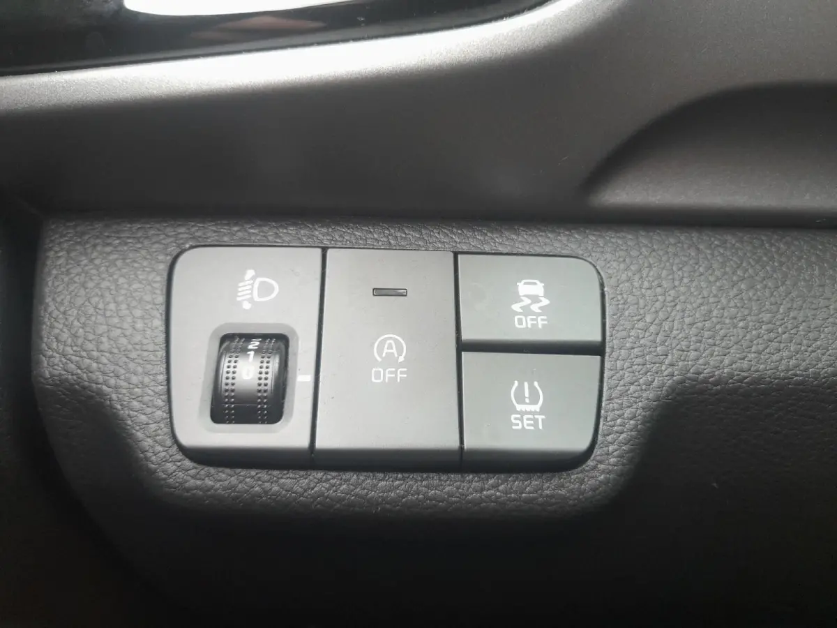 1.0 T-GDi MHEV DynamicPlusLine | Cruise Control Adaptief |Camera | Carplay | LM Velgen 16" | Fabrieksgarantie t/m 12-10-2031 + 3x 1 jaar* | NAP