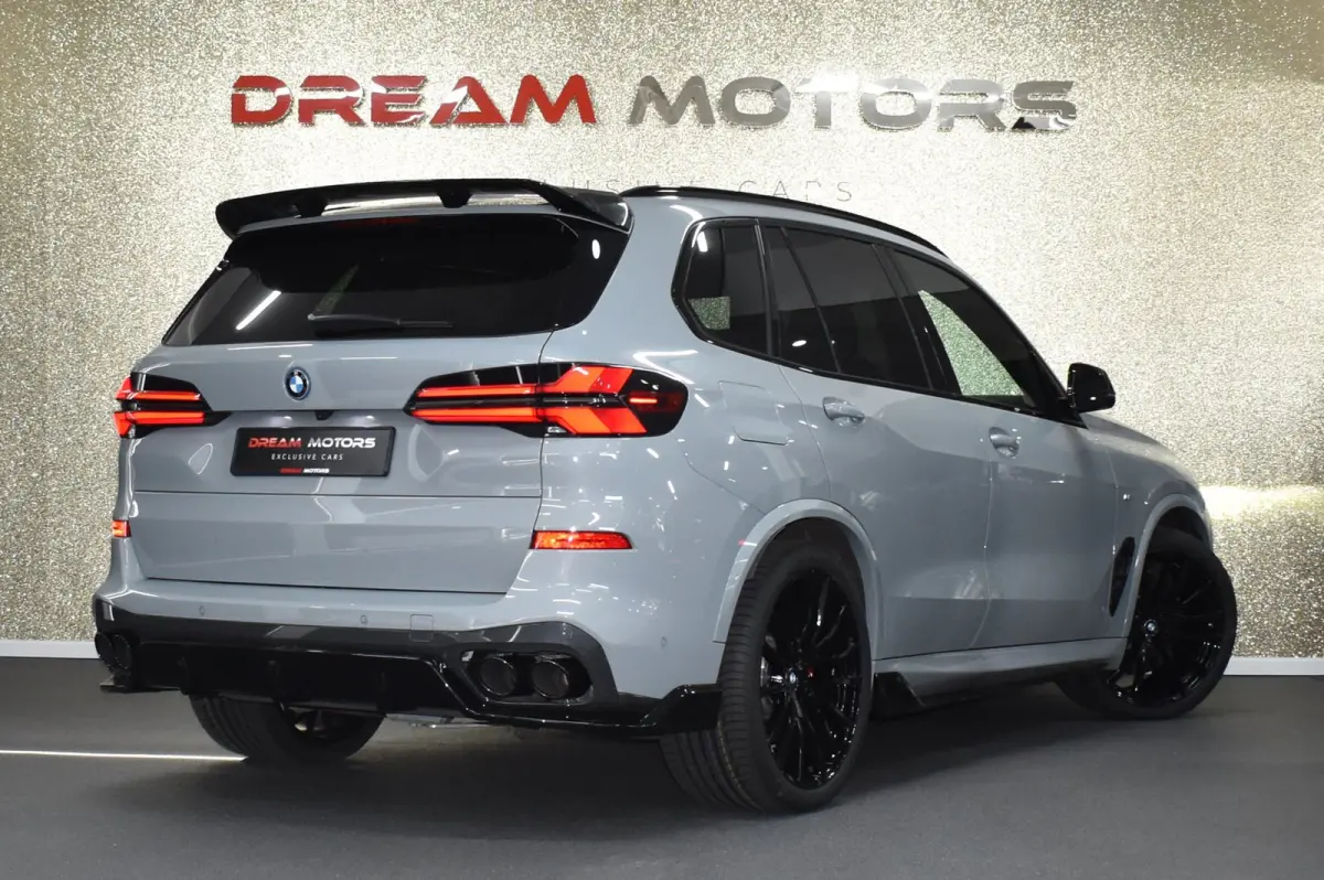 XDrive50e M-Sport Pro 489pk | AKRAPOVIC | ACHTERASBESTURING