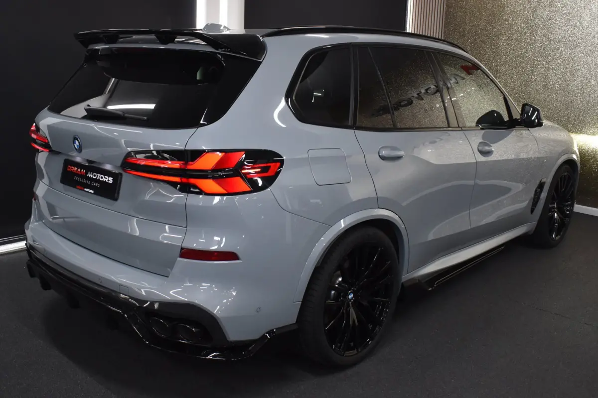 XDrive50e M-Sport Pro 489pk | AKRAPOVIC | ACHTERASBESTURING
