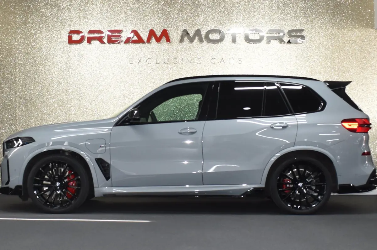 XDrive50e M-Sport Pro 489pk | AKRAPOVIC | ACHTERASBESTURING