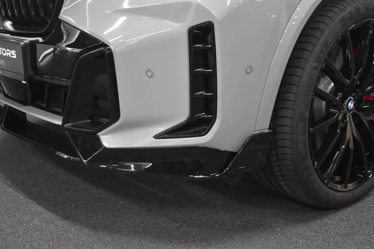 XDrive50e M-Sport Pro 489pk | AKRAPOVIC | ACHTERASBESTURING