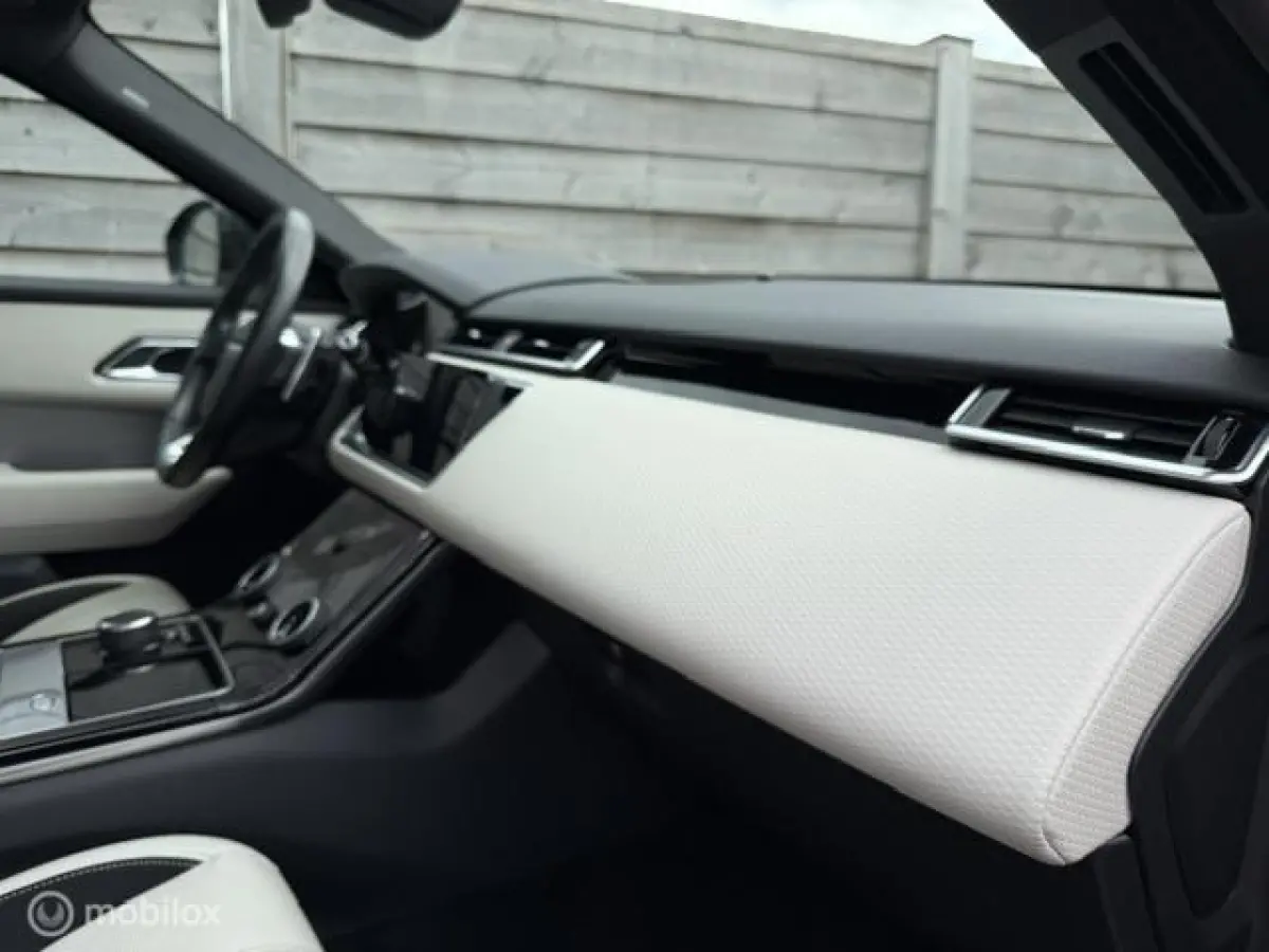 2.0 I4 Turbo AWD HSE R-Dynamic