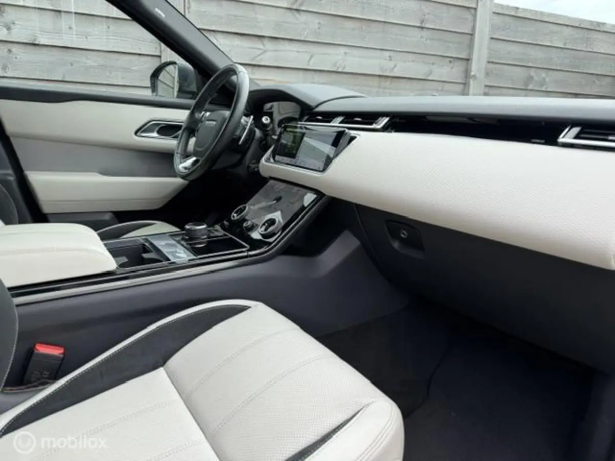 2.0 I4 Turbo AWD HSE R-Dynamic