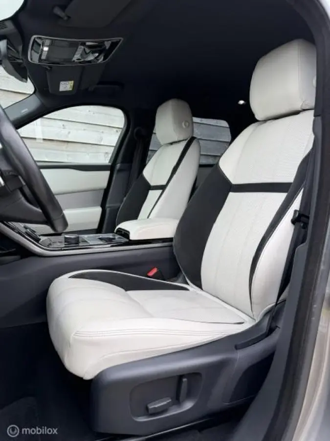 2.0 I4 Turbo AWD HSE R-Dynamic