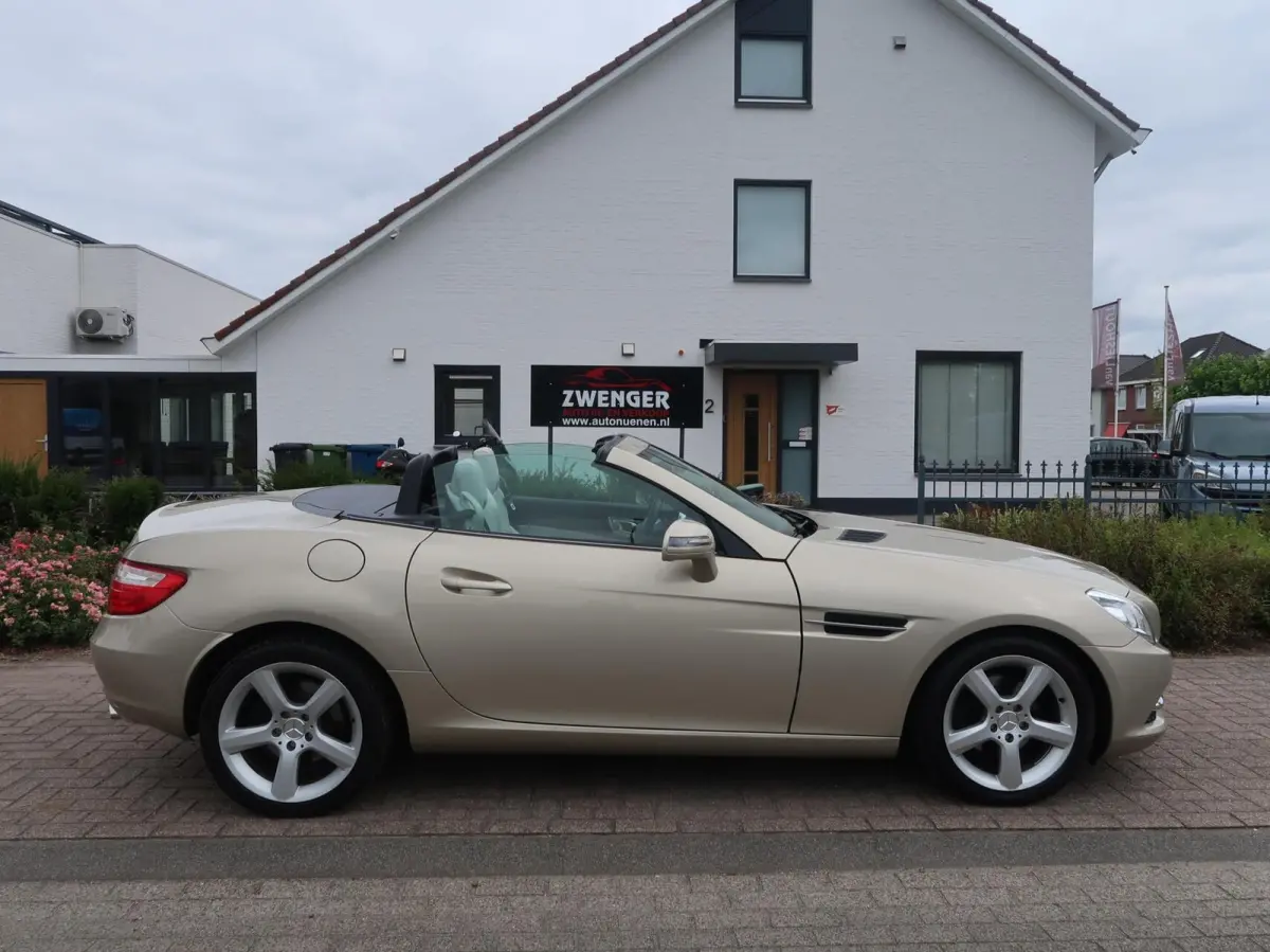 200 Aut MAGIC SKY-PANORAMADAK|CARPLAY|VLEUGELDEUREN|AIRSCARF|AIRCO|BLUETOOTH