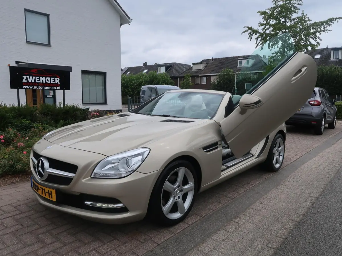 200 Aut MAGIC SKY-PANORAMADAK|CARPLAY|VLEUGELDEUREN|AIRSCARF|AIRCO|BLUETOOTH