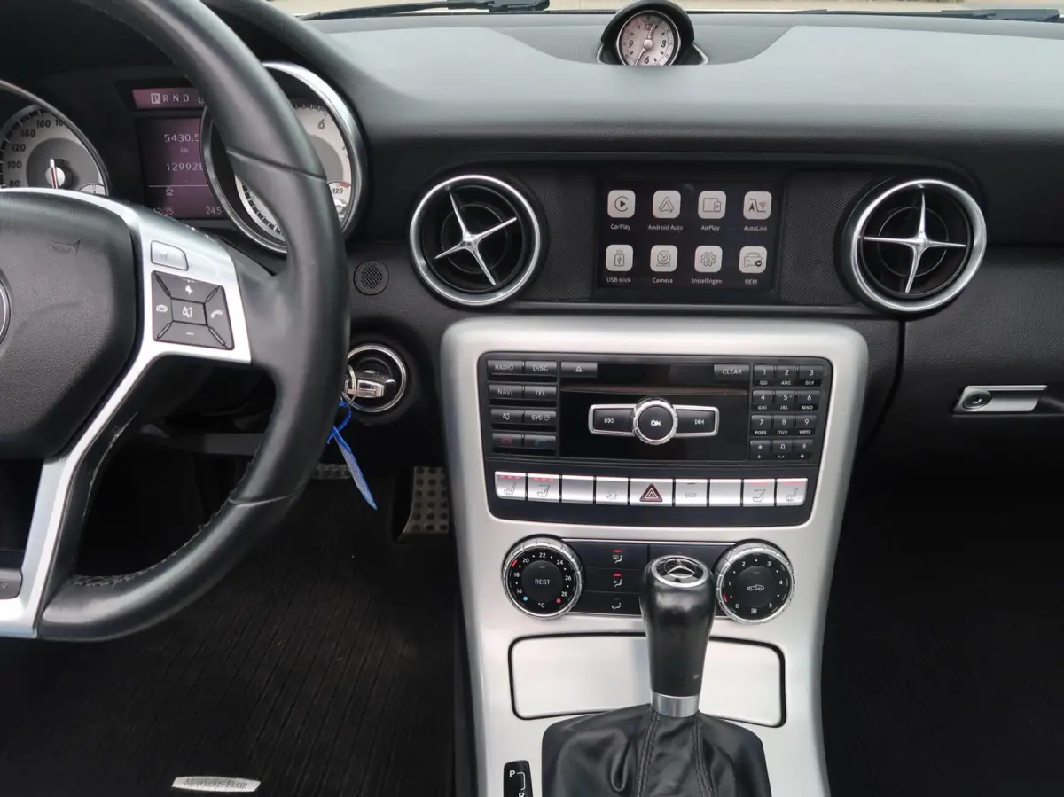 200 Aut MAGIC SKY-PANORAMADAK|CARPLAY|VLEUGELDEUREN|AIRSCARF|AIRCO|BLUETOOTH