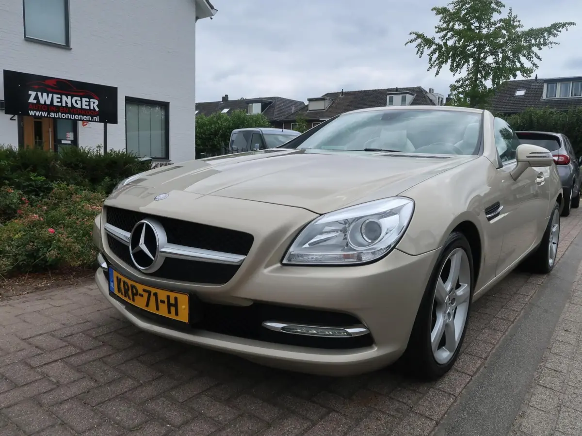 200 Aut MAGIC SKY-PANORAMADAK|CARPLAY|VLEUGELDEUREN|AIRSCARF|AIRCO|BLUETOOTH