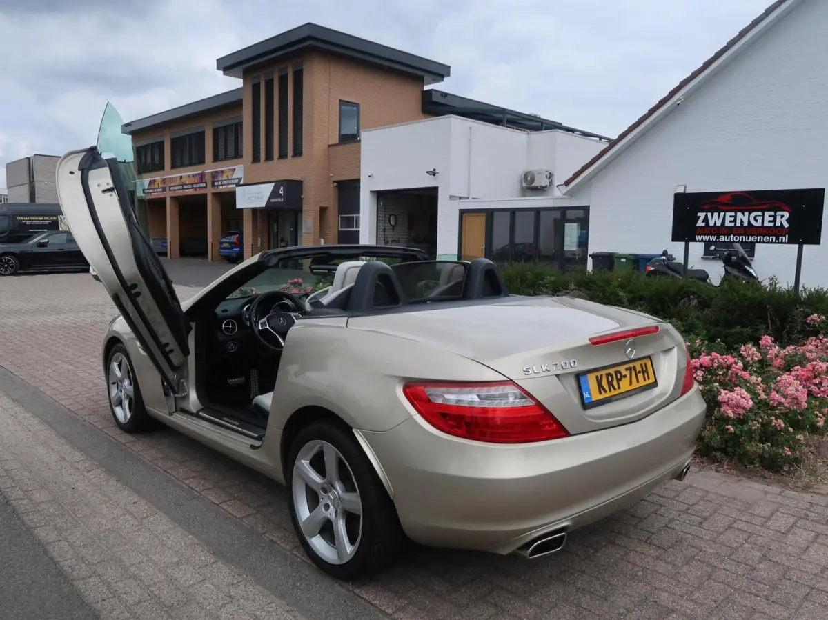 200 Aut MAGIC SKY-PANORAMADAK|CARPLAY|VLEUGELDEUREN|AIRSCARF|AIRCO|BLUETOOTH