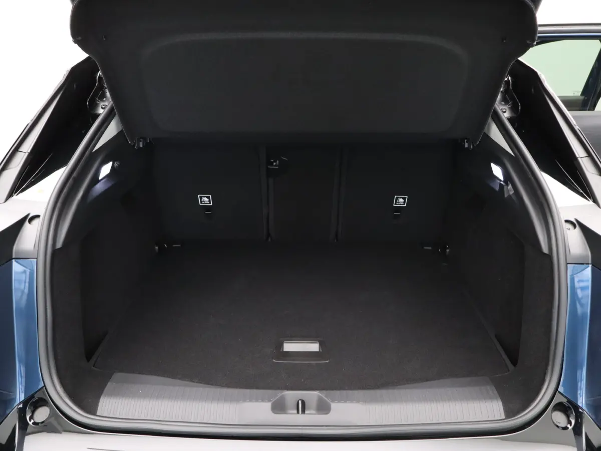 E-Tense Etoile 74 kWh | Nu in de showroom | Focal | leder | Stoel verw. + verkoeling | Massage | Panoramadak | 8 jaar garantie |