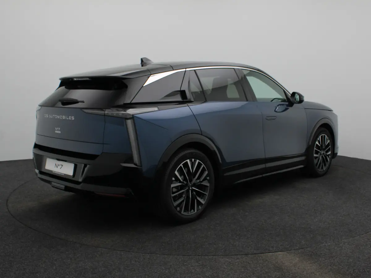 E-Tense Etoile 74 kWh | Nu in de showroom | Focal | leder | Stoel verw. + verkoeling | Massage | Panoramadak | 8 jaar garantie |