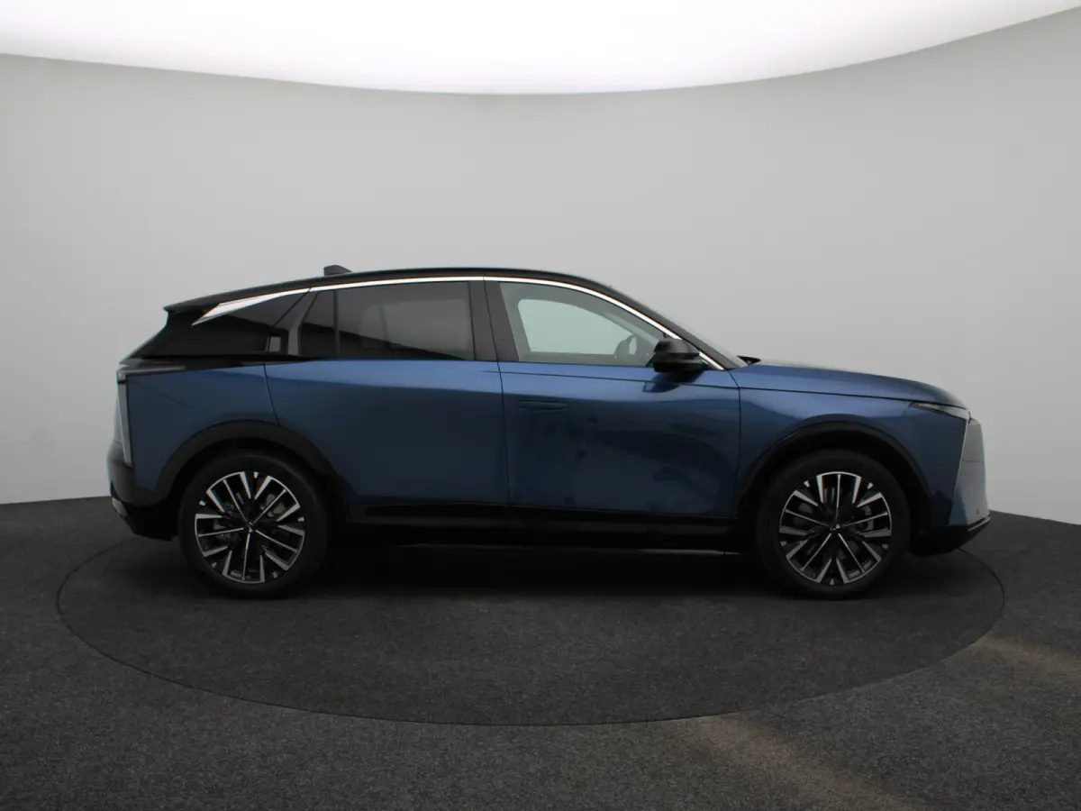E-Tense Etoile 74 kWh | Nu in de showroom | Focal | leder | Stoel verw. + verkoeling | Massage | Panoramadak | 8 jaar garantie |
