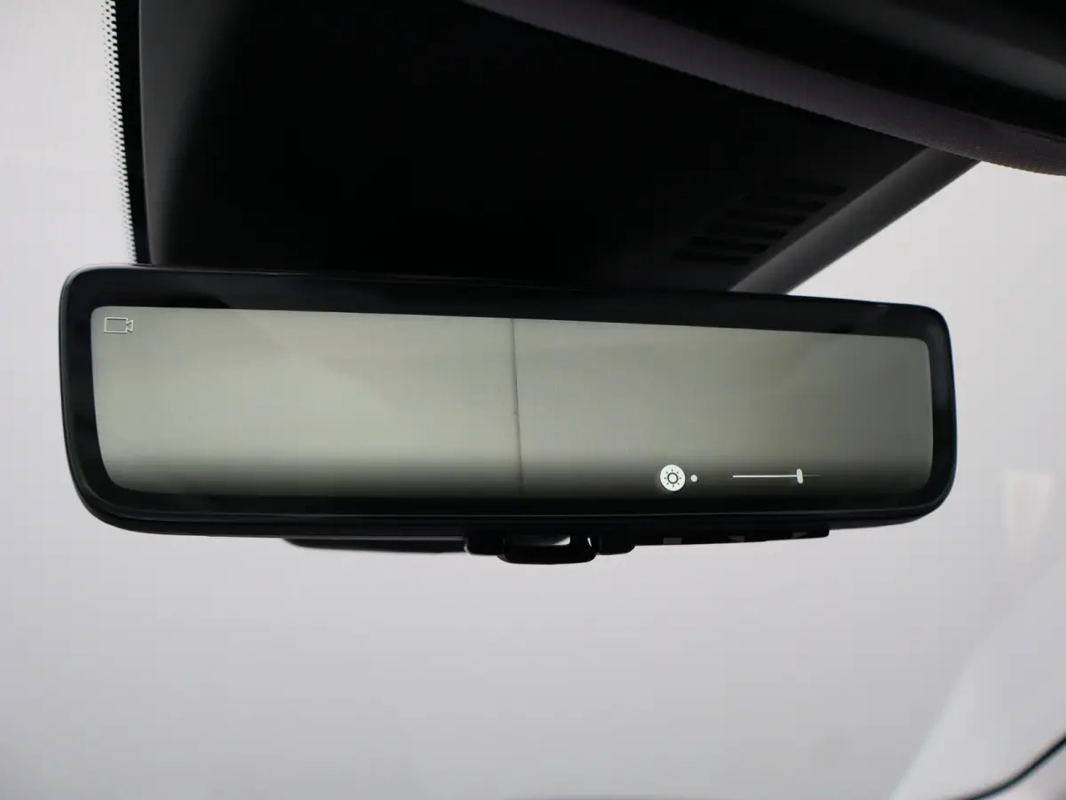 E-Tense Etoile 74 kWh | Nu in de showroom | Focal | leder | Stoel verw. + verkoeling | Massage | Panoramadak | 8 jaar garantie |