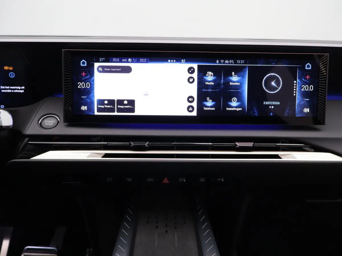 E-Tense Etoile 74 kWh | Nu in de showroom | Focal | leder | Stoel verw. + verkoeling | Massage | Panoramadak | 8 jaar garantie |