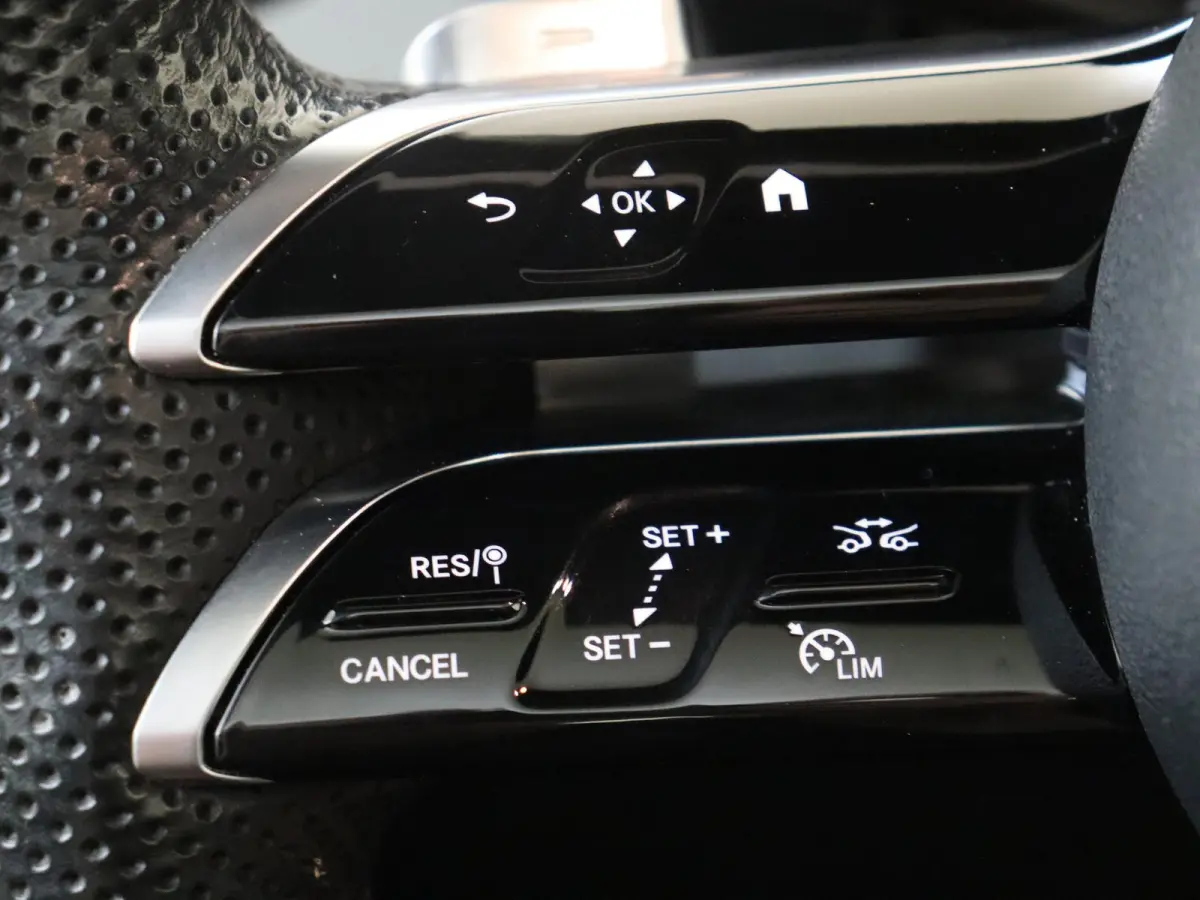 450 4MATIC AMG Line 7p 118 kWh Panoramadak / Luchtvering / Achterasbesturing / Burmester / Hyperscreen  / Rijassistentie + / Memory / 360 Camera / Zeer Compleet!