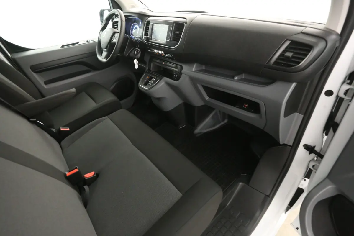 Citroën e-Jumpy 75 kWh L3H1 | Snelladen | SOH 91% | Clima | Camera | Cruise | 3 Zits | Carplay | Parkeersens.