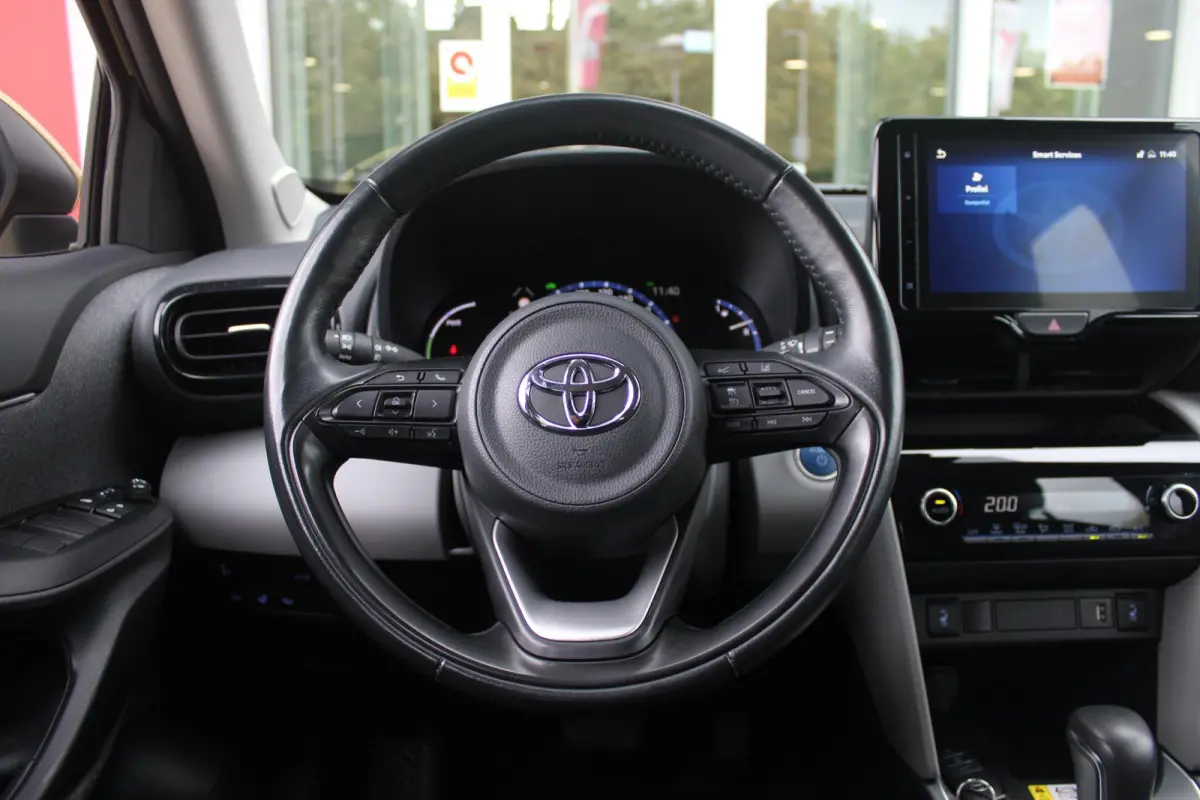 1.5 Hybrid Dynamic | KEYLESS ENTRY / START | VOORSTOELEN VERWARMD | STUUR VERWARMING | HEAD-UP DISPLAY | LED KOPLAMPEN | ADAPTIVE CRUISE CONTROL | LANE ASIST |  ELEKTRISCH BEDIENBARE ACHTERK