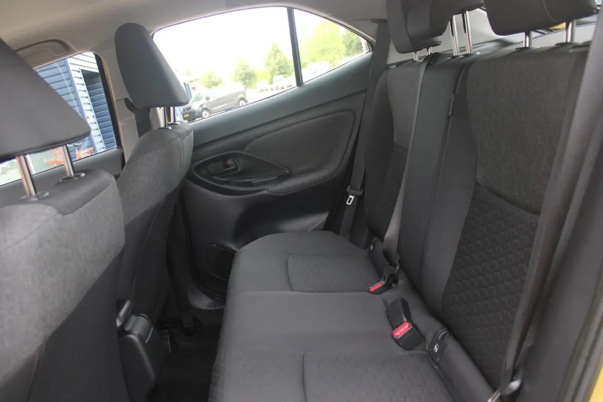 1.5 Hybrid Dynamic | KEYLESS ENTRY / START | VOORSTOELEN VERWARMD | STUUR VERWARMING | HEAD-UP DISPLAY | LED KOPLAMPEN | ADAPTIVE CRUISE CONTROL | LANE ASIST |  ELEKTRISCH BEDIENBARE ACHTERK
