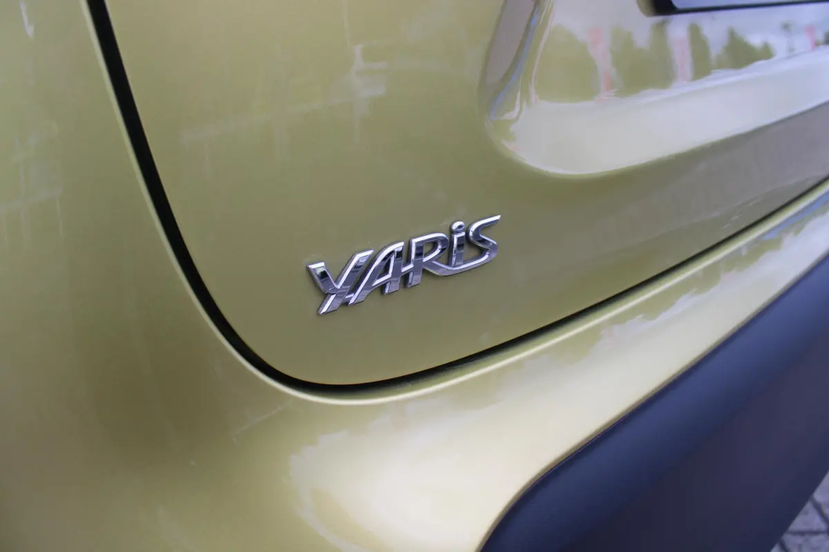 1.5 Hybrid Dynamic | KEYLESS ENTRY / START | VOORSTOELEN VERWARMD | STUUR VERWARMING | HEAD-UP DISPLAY | LED KOPLAMPEN | ADAPTIVE CRUISE CONTROL | LANE ASIST |  ELEKTRISCH BEDIENBARE ACHTERK