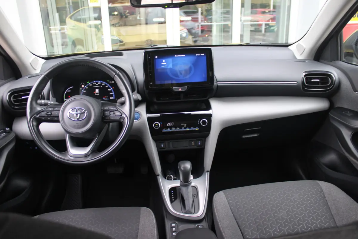 1.5 Hybrid Dynamic | KEYLESS ENTRY / START | VOORSTOELEN VERWARMD | STUUR VERWARMING | HEAD-UP DISPLAY | LED KOPLAMPEN | ADAPTIVE CRUISE CONTROL | LANE ASIST |  ELEKTRISCH BEDIENBARE ACHTERK