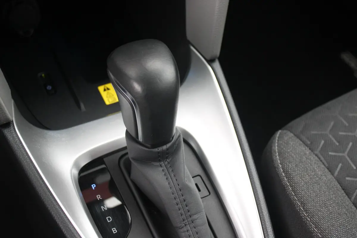 1.5 Hybrid Dynamic | KEYLESS ENTRY / START | VOORSTOELEN VERWARMD | STUUR VERWARMING | HEAD-UP DISPLAY | LED KOPLAMPEN | ADAPTIVE CRUISE CONTROL | LANE ASIST |  ELEKTRISCH BEDIENBARE ACHTERK
