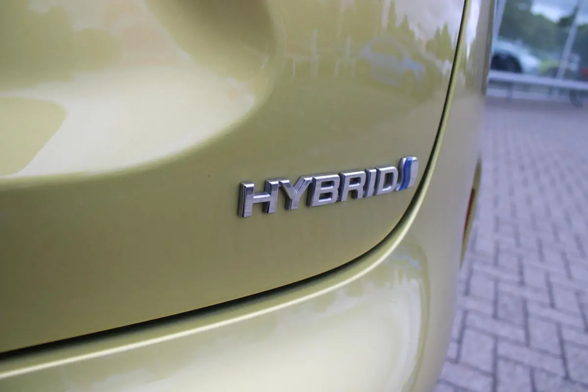1.5 Hybrid Dynamic | KEYLESS ENTRY / START | VOORSTOELEN VERWARMD | STUUR VERWARMING | HEAD-UP DISPLAY | LED KOPLAMPEN | ADAPTIVE CRUISE CONTROL | LANE ASIST |  ELEKTRISCH BEDIENBARE ACHTERK