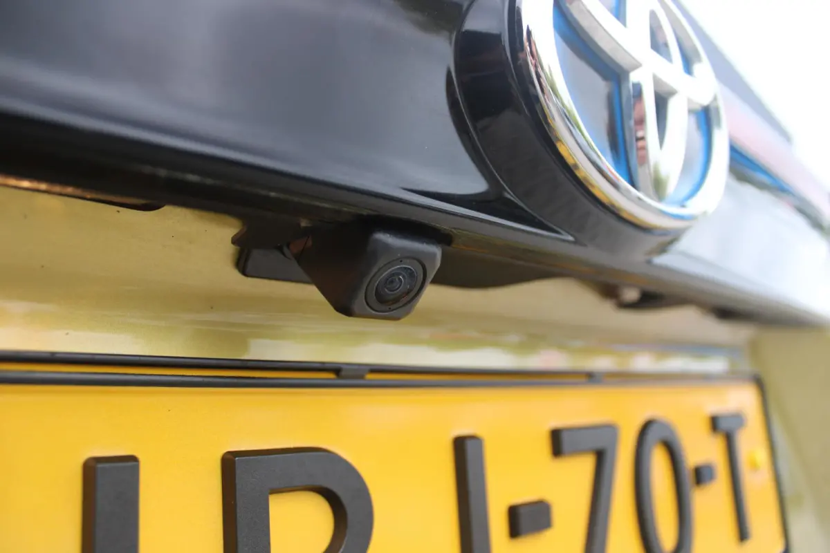1.5 Hybrid Dynamic | KEYLESS ENTRY / START | VOORSTOELEN VERWARMD | STUUR VERWARMING | HEAD-UP DISPLAY | LED KOPLAMPEN | ADAPTIVE CRUISE CONTROL | LANE ASIST |  ELEKTRISCH BEDIENBARE ACHTERK
