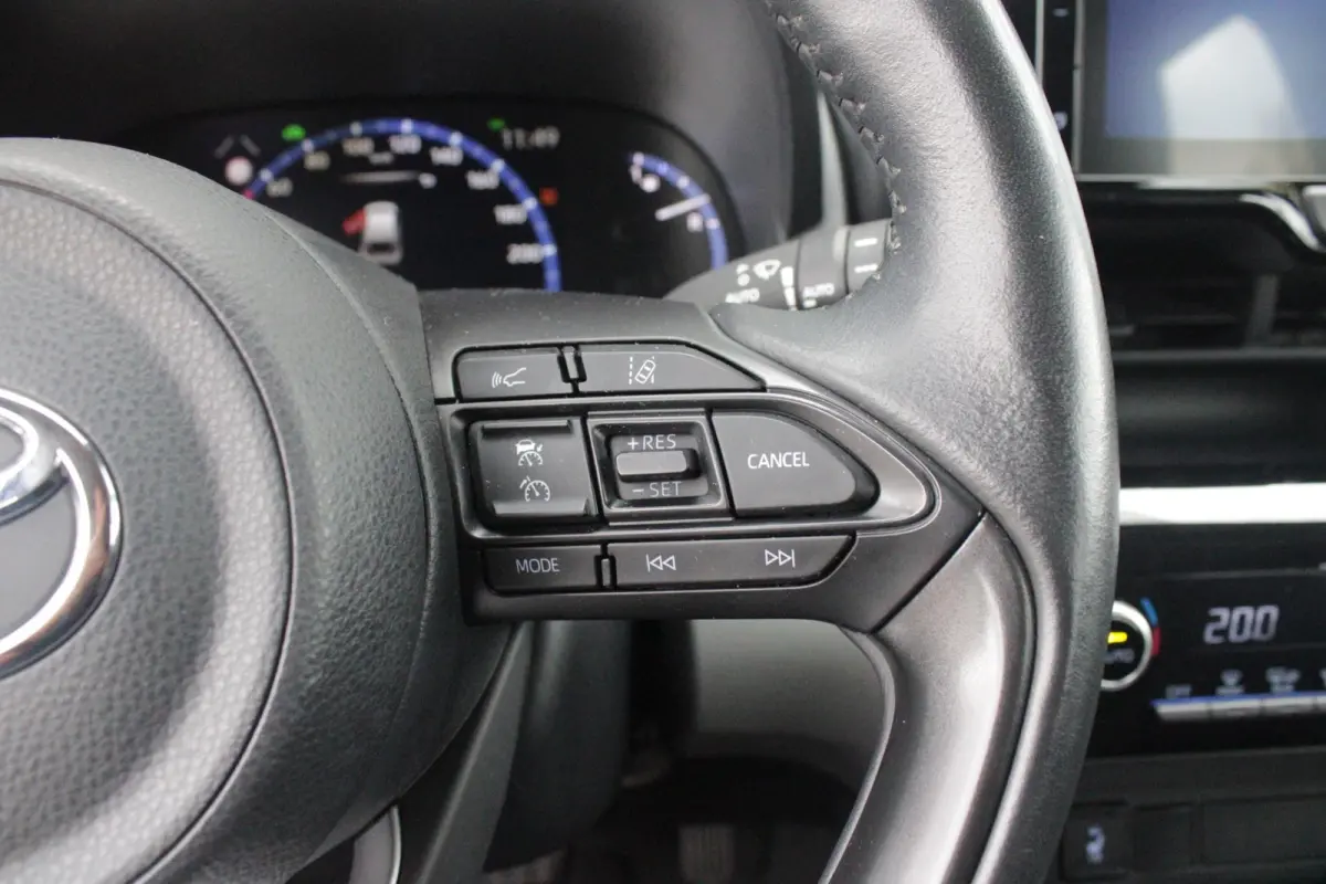 1.5 Hybrid Dynamic | KEYLESS ENTRY / START | VOORSTOELEN VERWARMD | STUUR VERWARMING | HEAD-UP DISPLAY | LED KOPLAMPEN | ADAPTIVE CRUISE CONTROL | LANE ASIST |  ELEKTRISCH BEDIENBARE ACHTERK