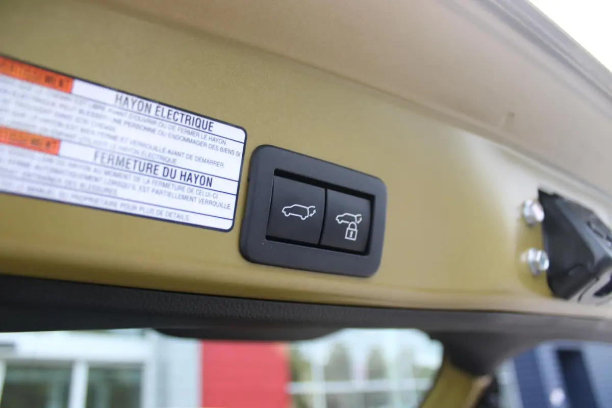 1.5 Hybrid Dynamic | KEYLESS ENTRY / START | VOORSTOELEN VERWARMD | STUUR VERWARMING | HEAD-UP DISPLAY | LED KOPLAMPEN | ADAPTIVE CRUISE CONTROL | LANE ASIST |  ELEKTRISCH BEDIENBARE ACHTERK