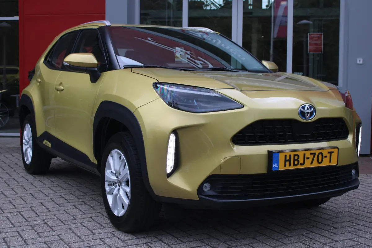 1.5 Hybrid Dynamic | KEYLESS ENTRY / START | VOORSTOELEN VERWARMD | STUUR VERWARMING | HEAD-UP DISPLAY | LED KOPLAMPEN | ADAPTIVE CRUISE CONTROL | LANE ASIST |  ELEKTRISCH BEDIENBARE ACHTERK