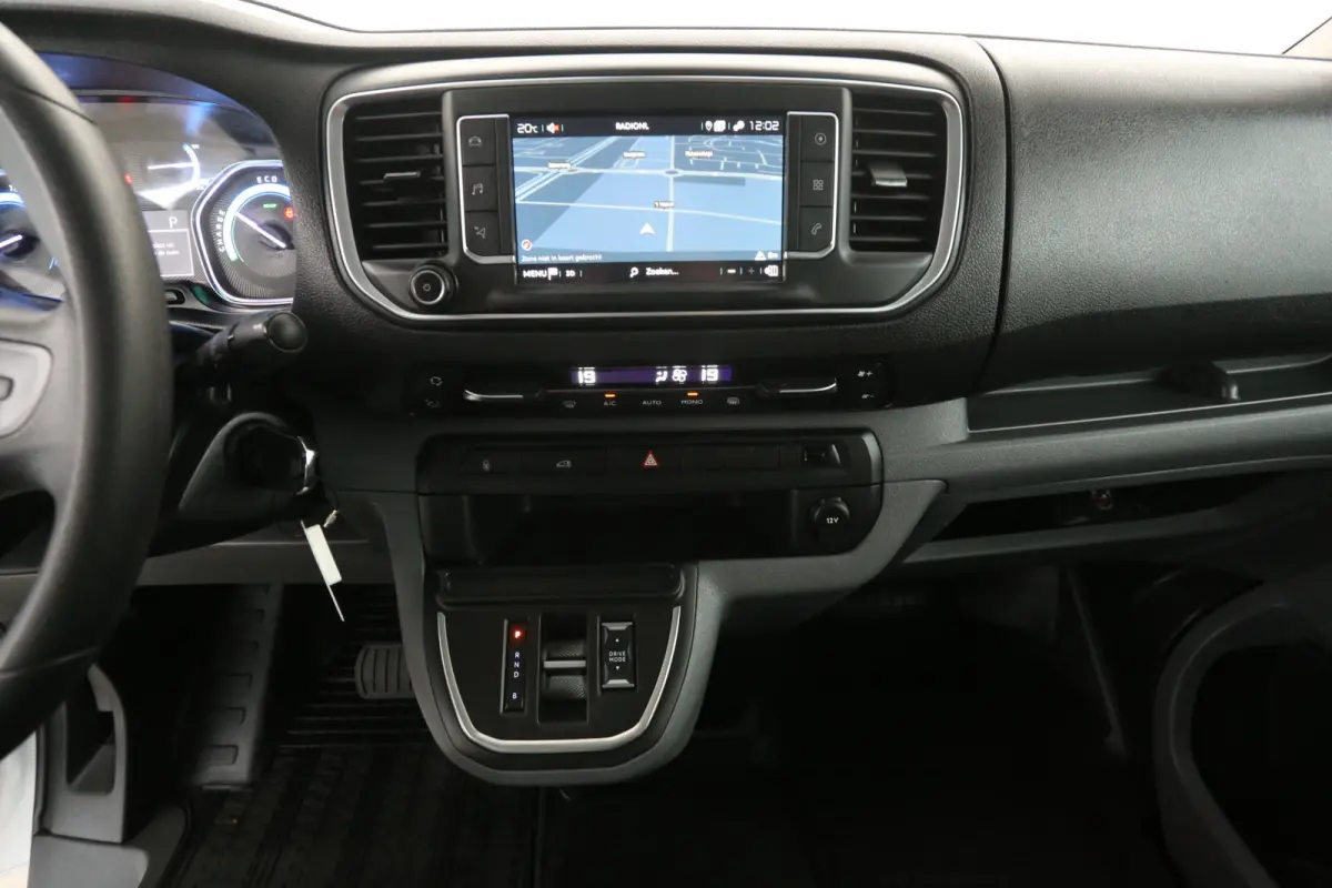 Citroën e-Jumpy 75 kWh L3H1 | Snelladen | SOH 91% | Clima | Camera | Cruise | 3 Zits | Carplay | Parkeersens.