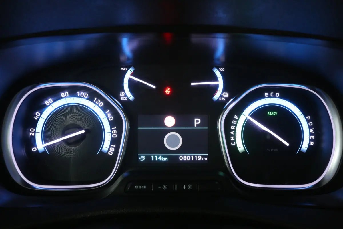 Citroën e-Jumpy 75 kWh L3H1 | Snelladen | SOH 91% | Clima | Camera | Cruise | 3 Zits | Carplay | Parkeersens.