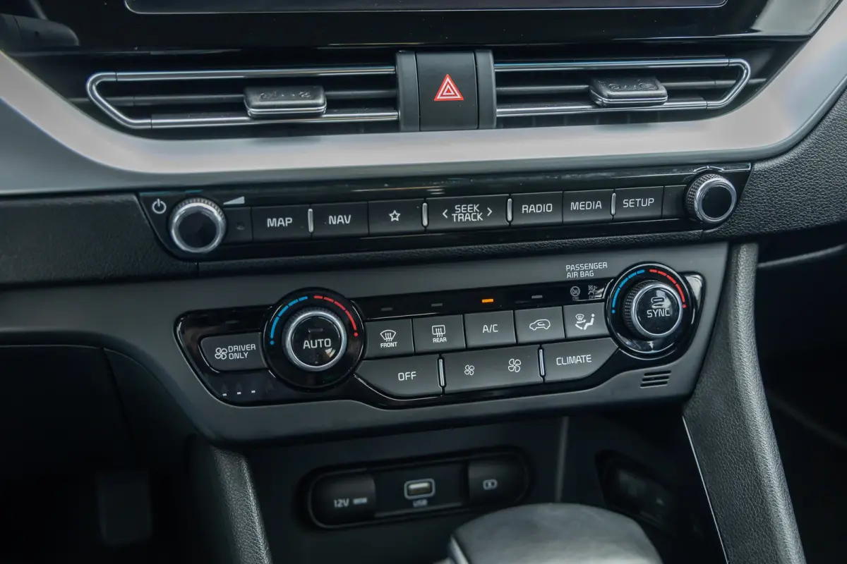 1.6 GDi Hybrid DynamicLine | Camera | Cruise control adaptief | Apple Carplay/Android Auto | Navigatie | Clima | Achteruitrijcamera | Airco (automatisch) | Apple Carplay/Android Auto|telefoo