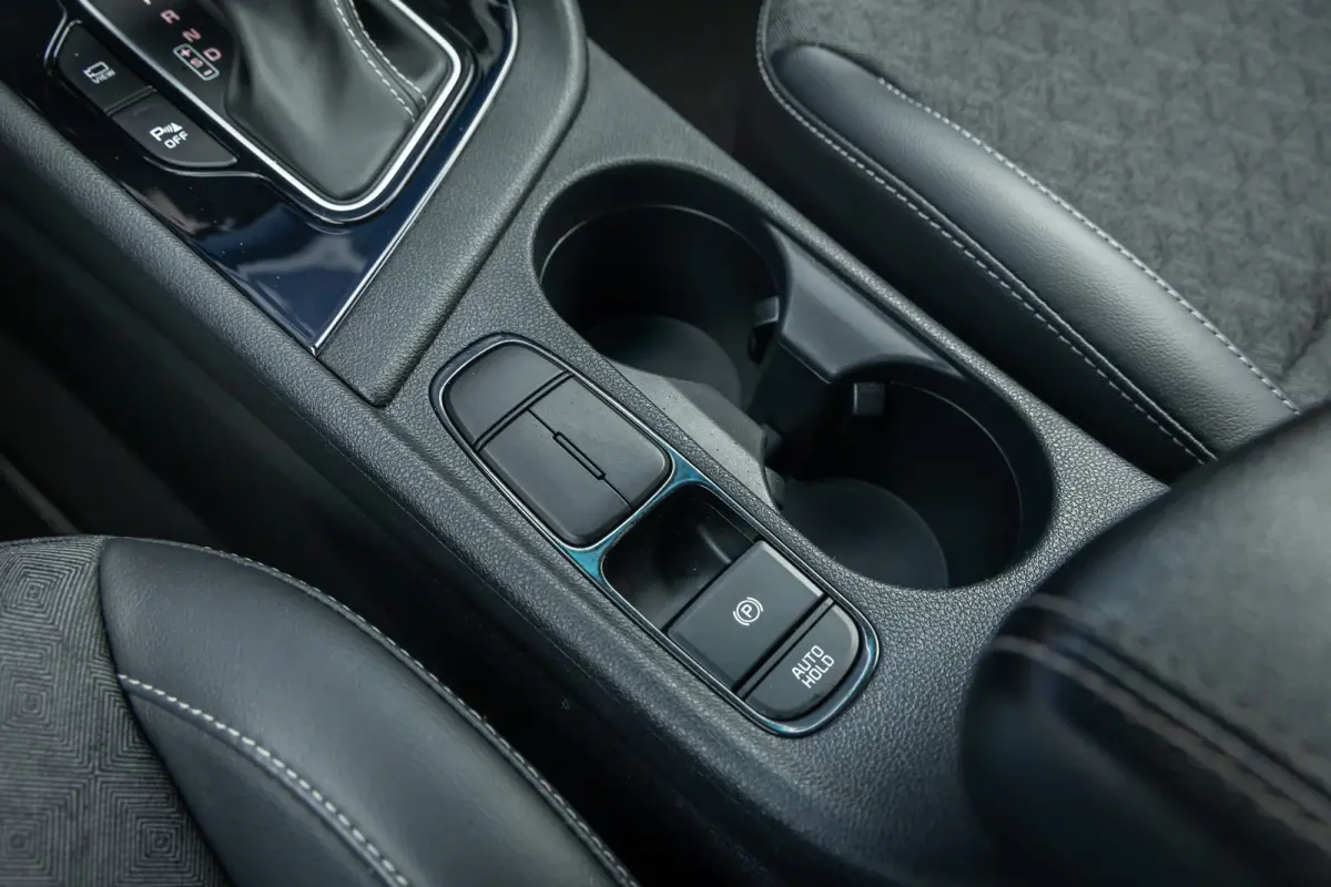 1.6 GDi Hybrid DynamicLine | Camera | Cruise control adaptief | Apple Carplay/Android Auto | Navigatie | Clima | Achteruitrijcamera | Airco (automatisch) | Apple Carplay/Android Auto|telefoo