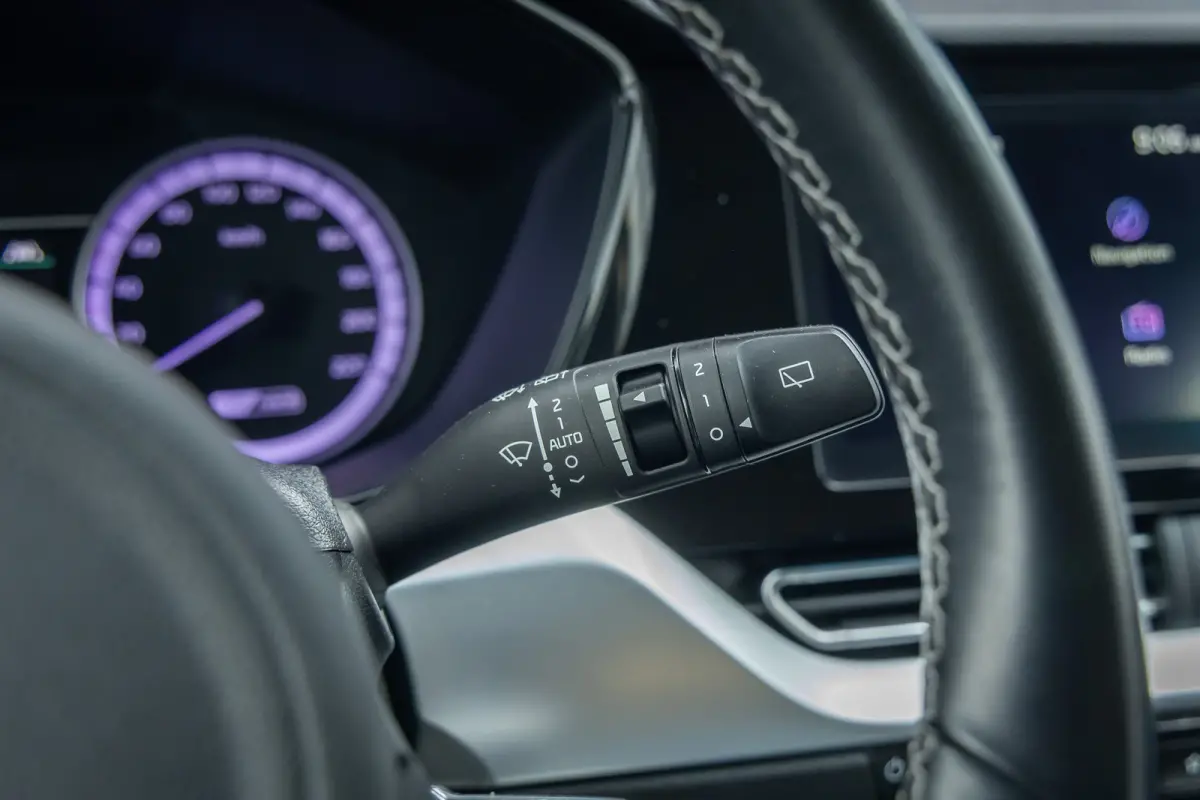 1.6 GDi Hybrid DynamicLine | Camera | Cruise control adaptief | Apple Carplay/Android Auto | Navigatie | Clima | Achteruitrijcamera | Airco (automatisch) | Apple Carplay/Android Auto|telefoo