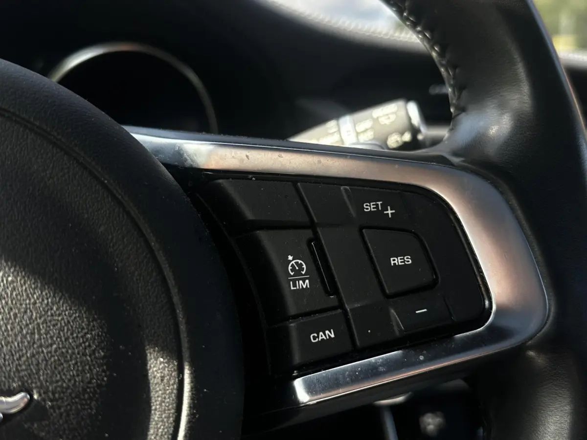 2.0d Chequered Flag R Sport Panoramadak Carplay Stoelverw.