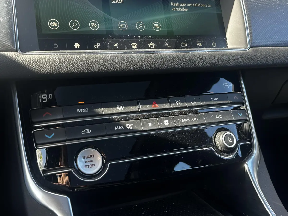 2.0d Chequered Flag R Sport Panoramadak Carplay Stoelverw.