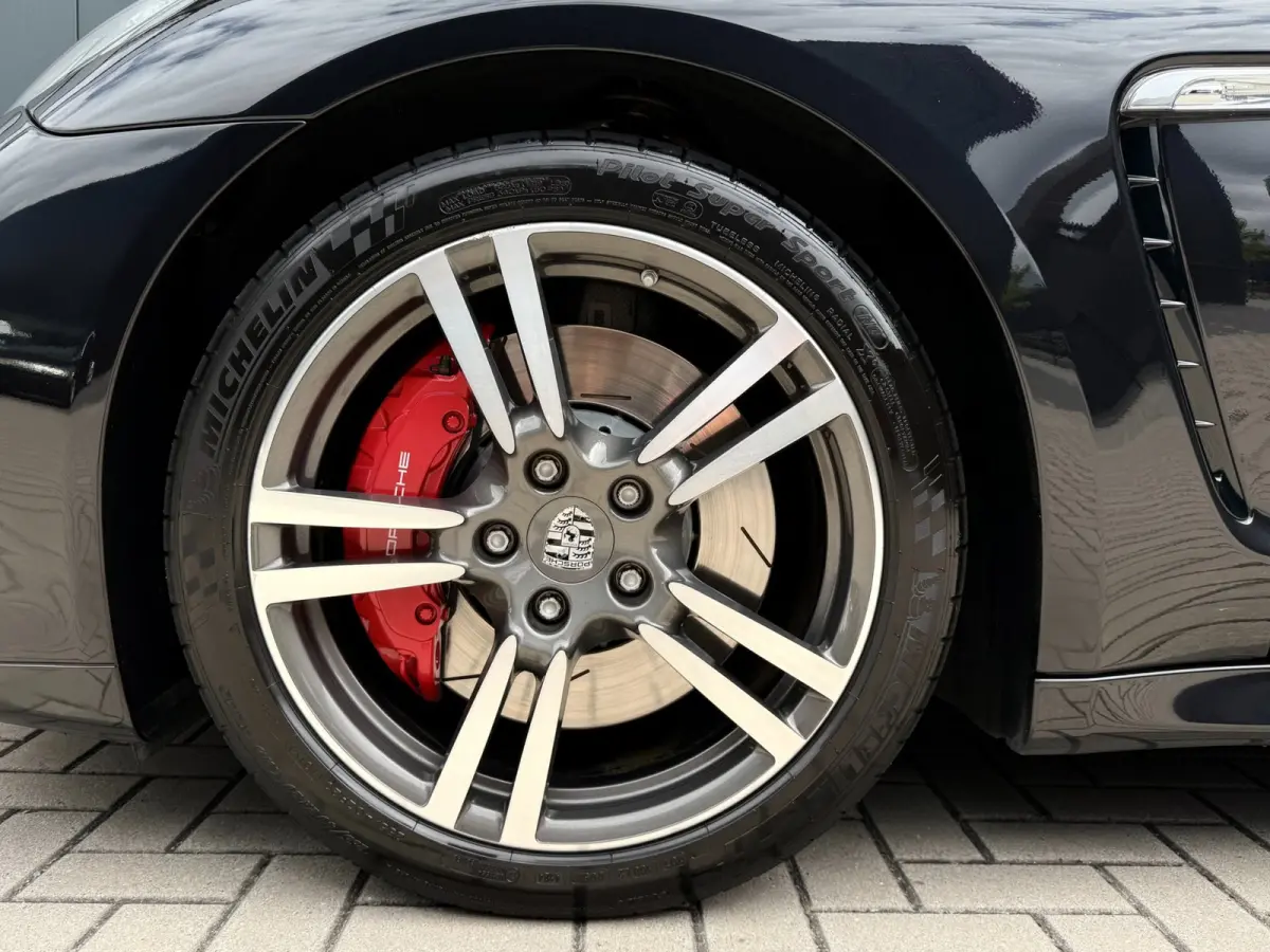 4.8 Turbo | Sport Chrono | Bose |