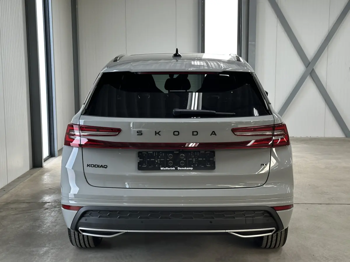 1.5 TSI PHEV Sportline | Pano | Comfort- Winter pakket | Canton |