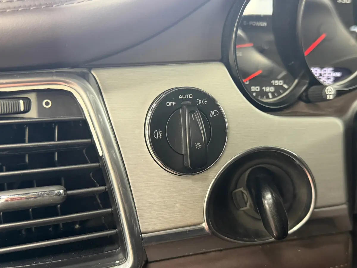 3.0 S Hybrid | Sportchrono | Sport & Design | Vol opties | Softclose | Stoelkoeling 4x