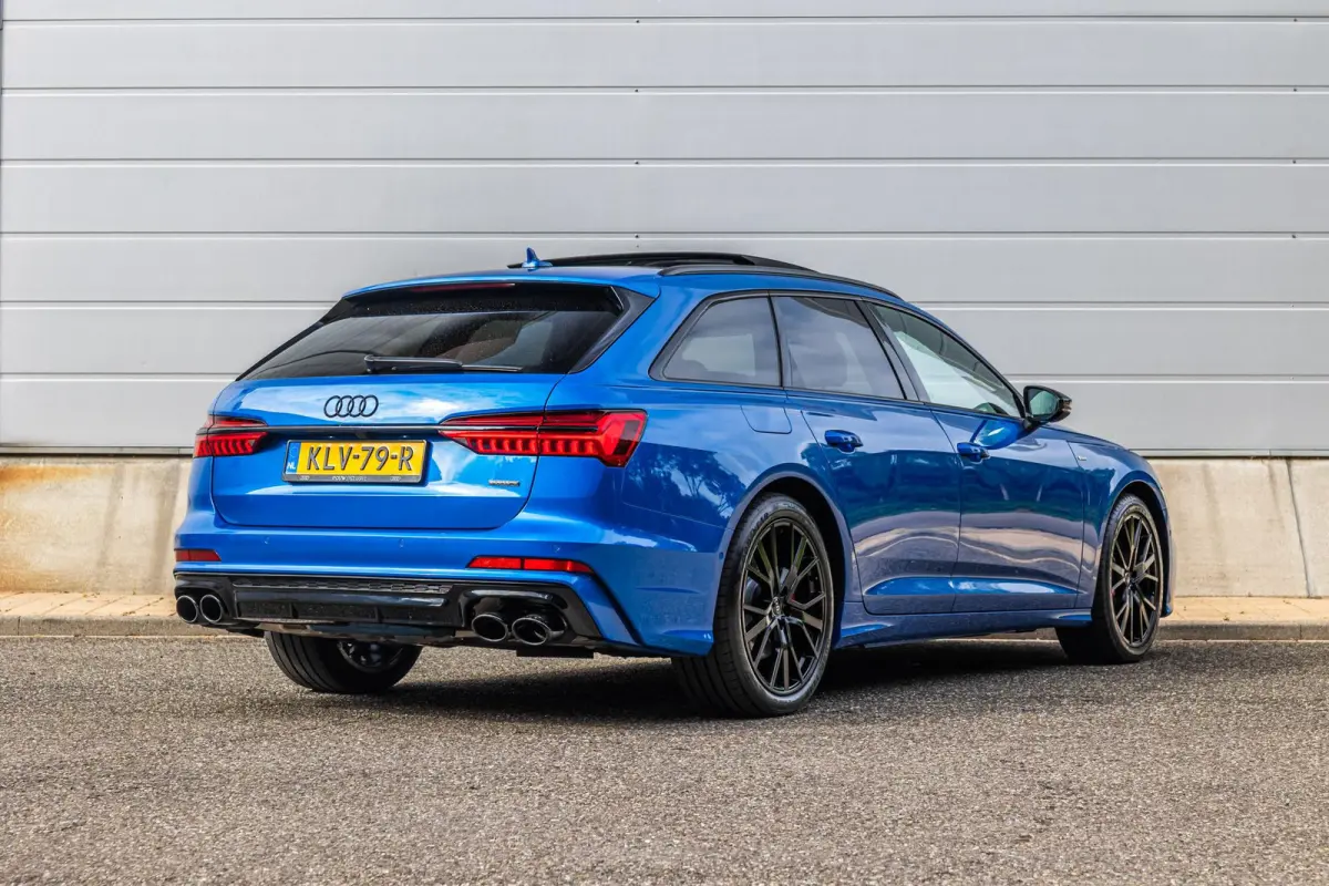 55 TFSIe 367pk PHEV Quattro Pro Line S Competition | Panoramadak | Exclusive Kleur | Stuurverwarming | Trekhaak | Adaptief Onderstel | Keyless