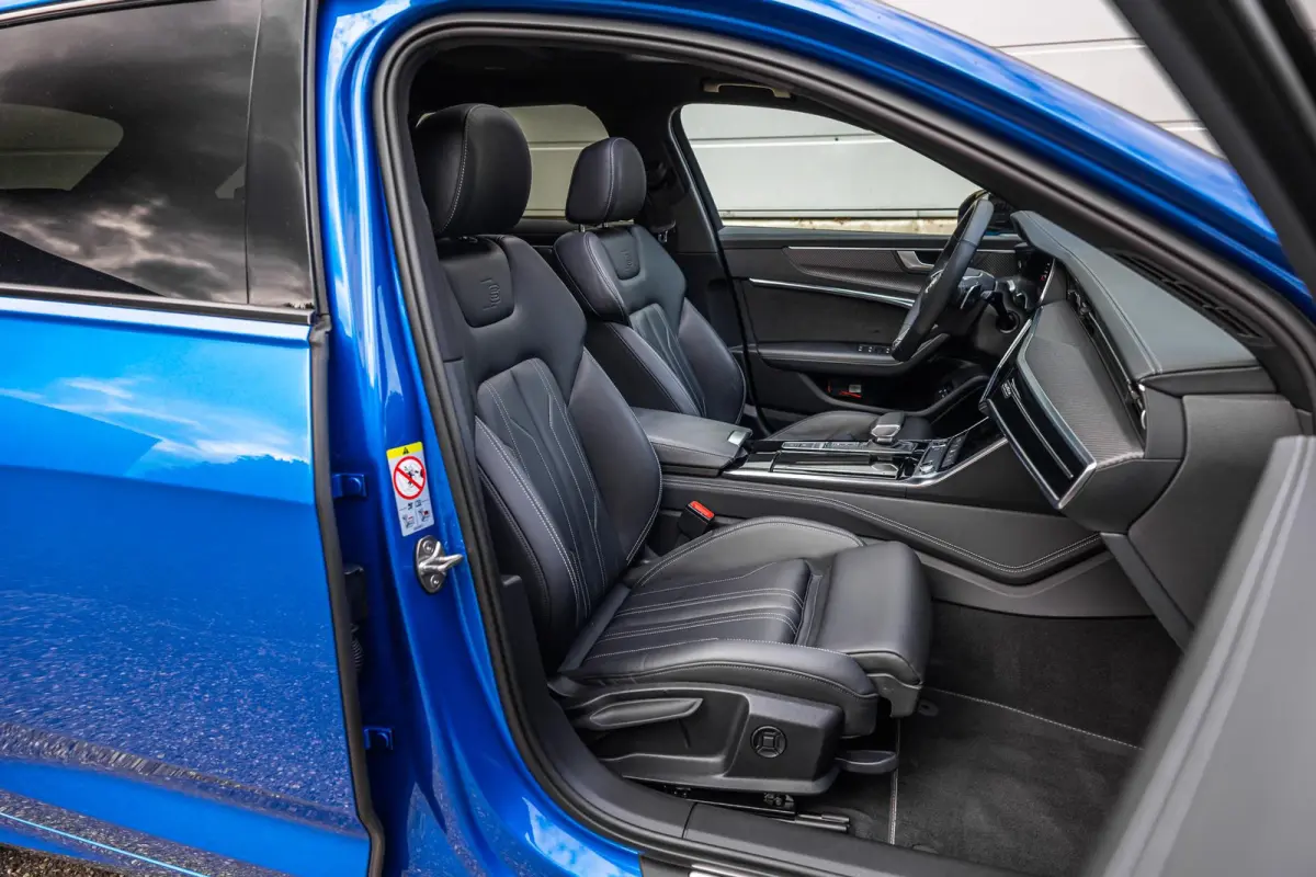 55 TFSIe 367pk PHEV Quattro Pro Line S Competition | Panoramadak | Exclusive Kleur | Stuurverwarming | Trekhaak | Adaptief Onderstel | Keyless