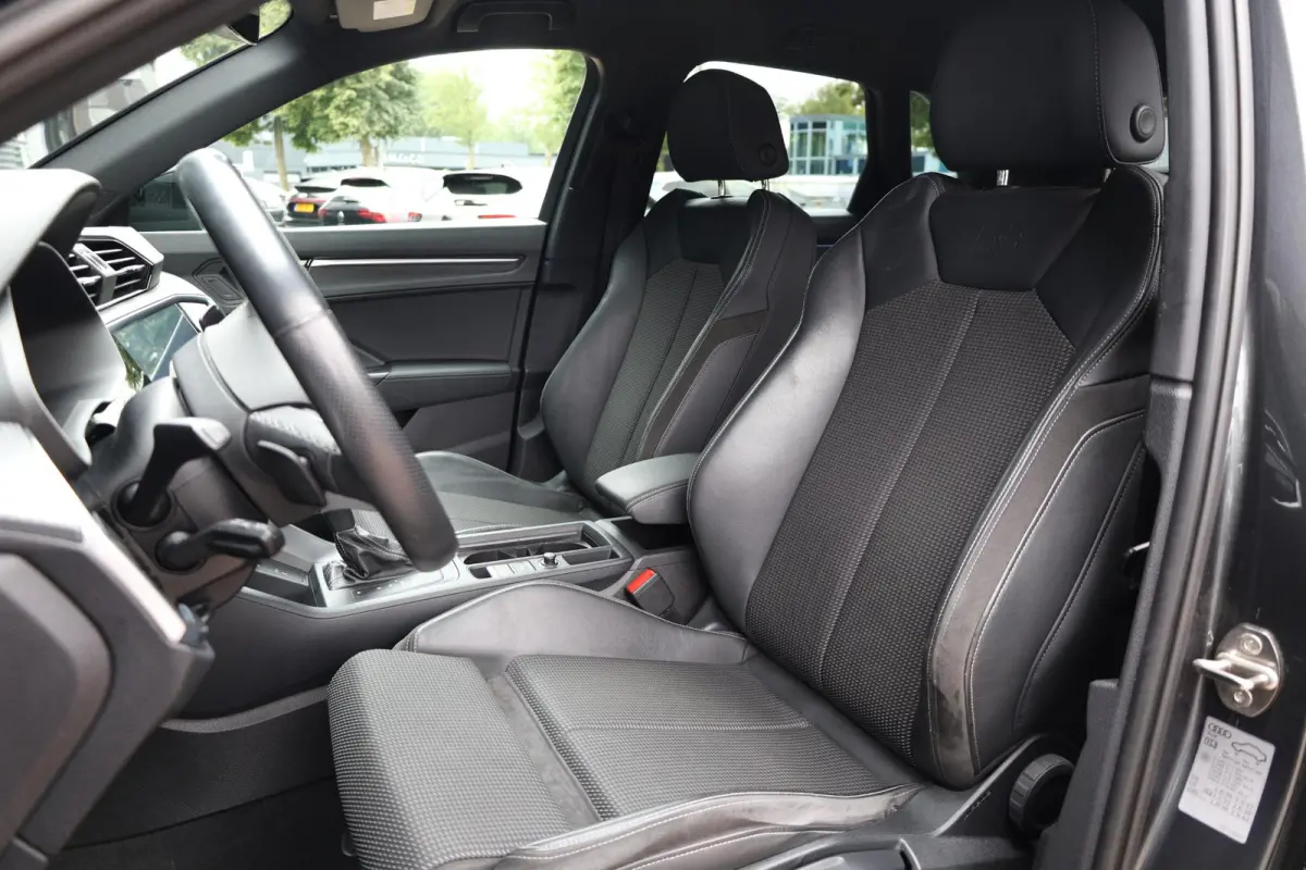 45 TFSI e S edition |Gevlakt stuur |Sfeerverlichting |Camera |Keyless |ACC