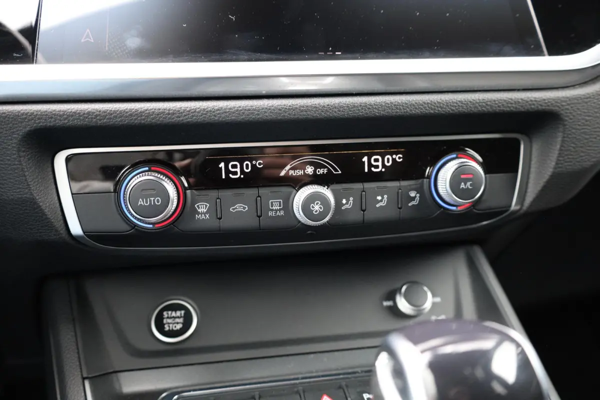 45 TFSI e S edition |Gevlakt stuur |Sfeerverlichting |Camera |Keyless |ACC