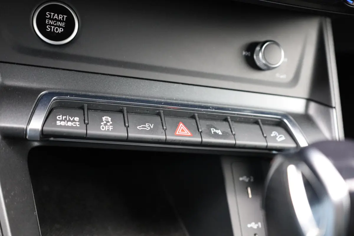 45 TFSI e S edition |Gevlakt stuur |Sfeerverlichting |Camera |Keyless |ACC