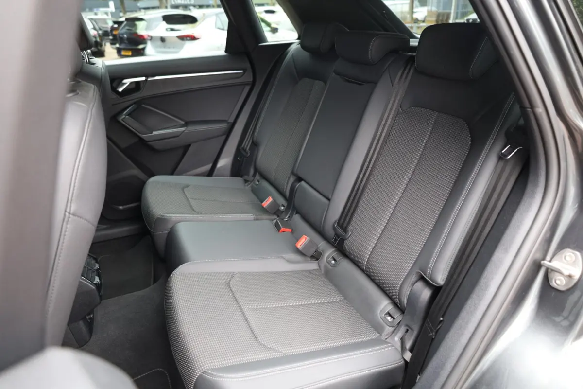 45 TFSI e S edition |Gevlakt stuur |Sfeerverlichting |Camera |Keyless |ACC
